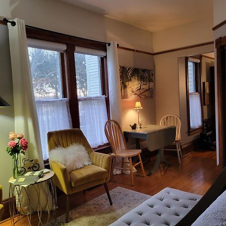 The Walnut Grove Bnb Harrow Exterior foto